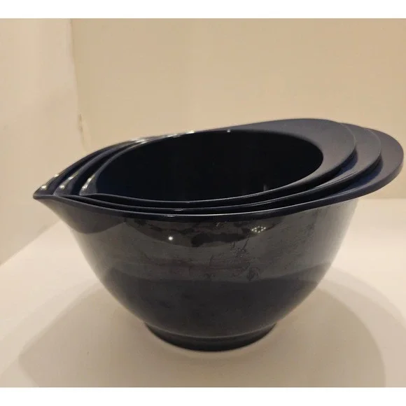 Williams Sonoma Navy Blue Melamine Nesting Mixing Bowls Set of 3 Pour Spout - Picture 2 of 9